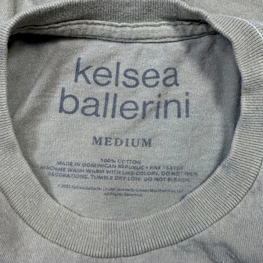 Kelsea Ballerini Patterns Album & Love a Cowboy Graphic T Shirt Bundle Woman's M - Picture 8 of 16